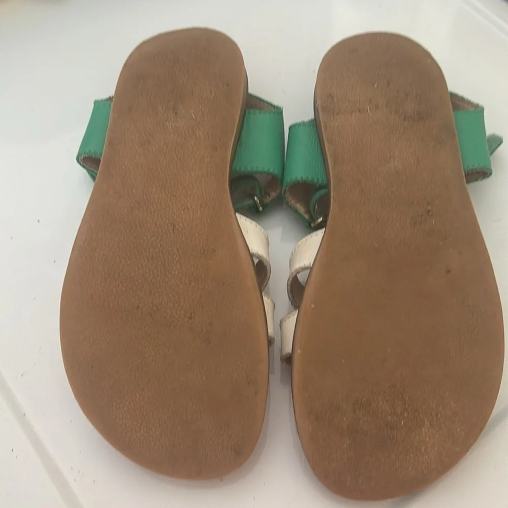 Mini Boden Floral Sandals - Green and White - Picture 2 of 6